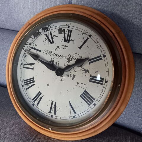 Horloge ancienne BRILLIÉ Belmont-Luthézieu (01)