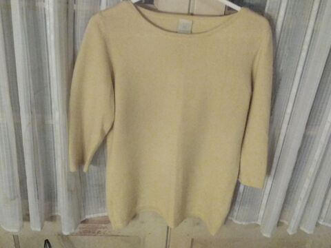 Vtements pull 42/44 taille petit 20 Saint-Bonnet-sur-Gironde (17)