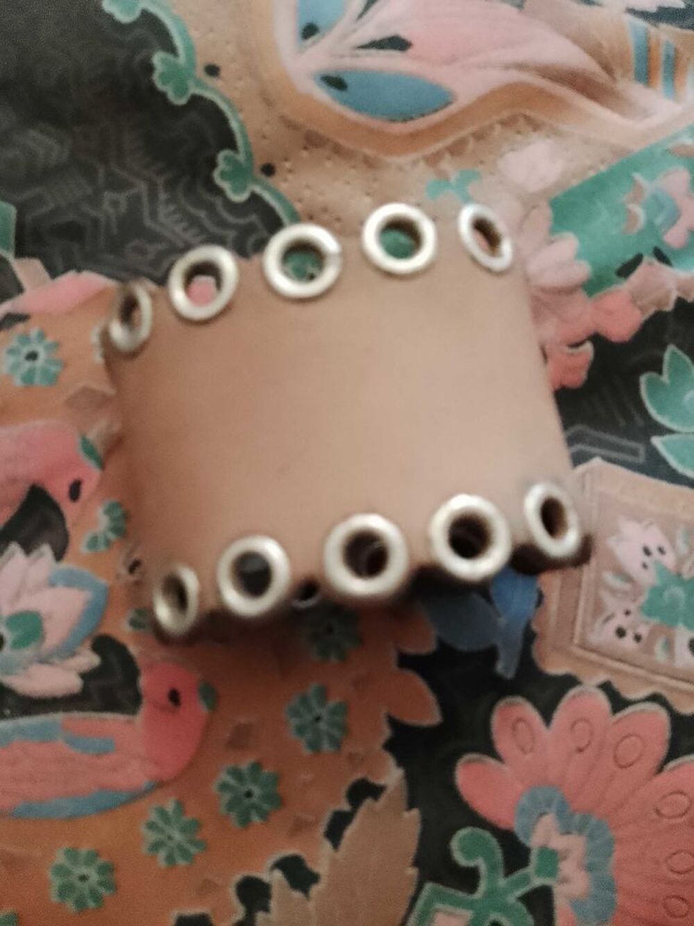 bracelet de force en cuir et m&eacute;tal argent&eacute; vintage ann&eacute;es 90 picky poo. Bijoux et montres
