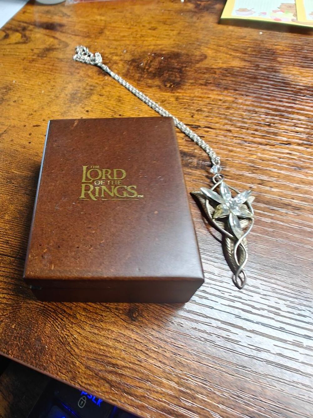 Etoile du soir Arwenn 
Le seigneur des anneaux Bijoux et montres