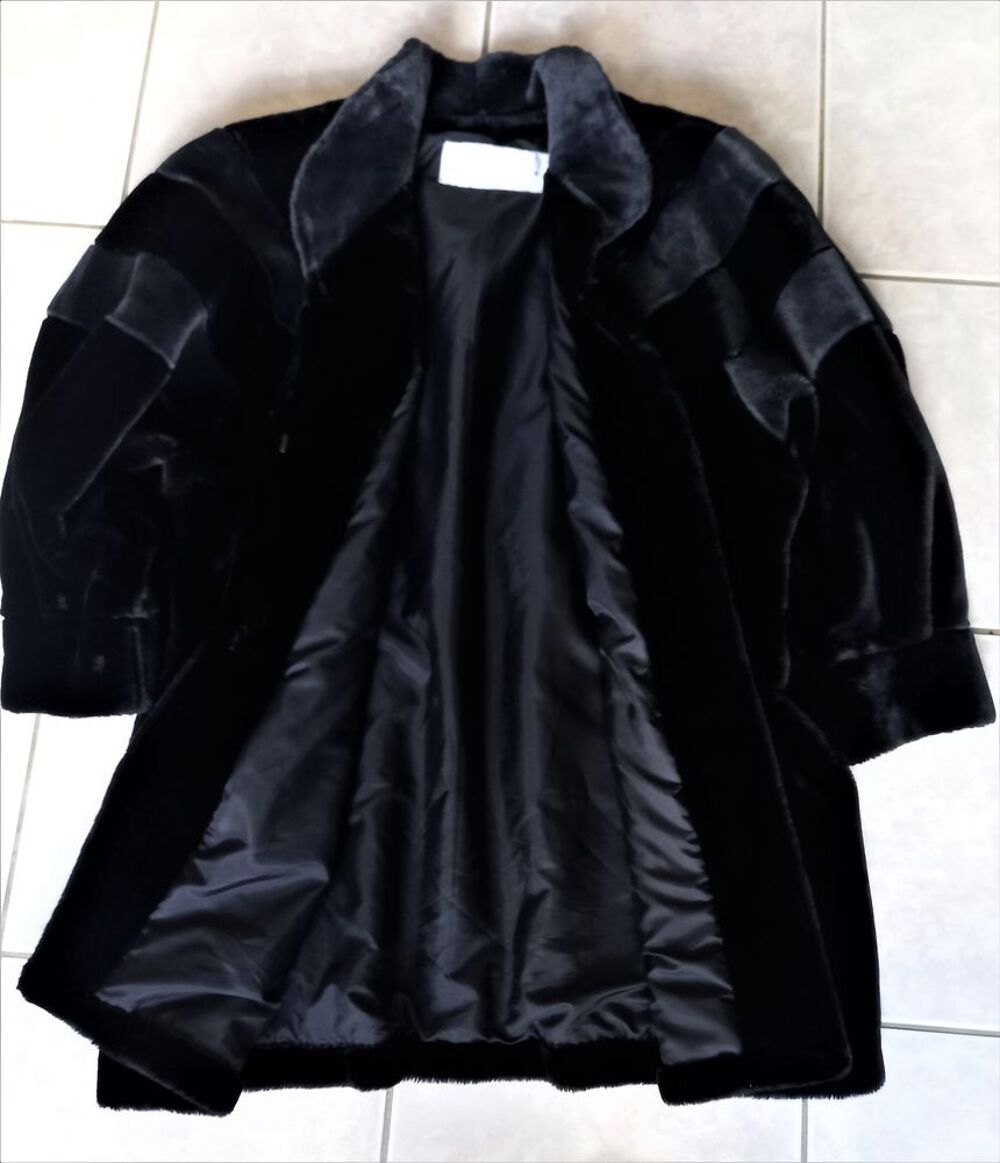 Manteau Fourrure noire (imitation) Femme 46 Vêtements