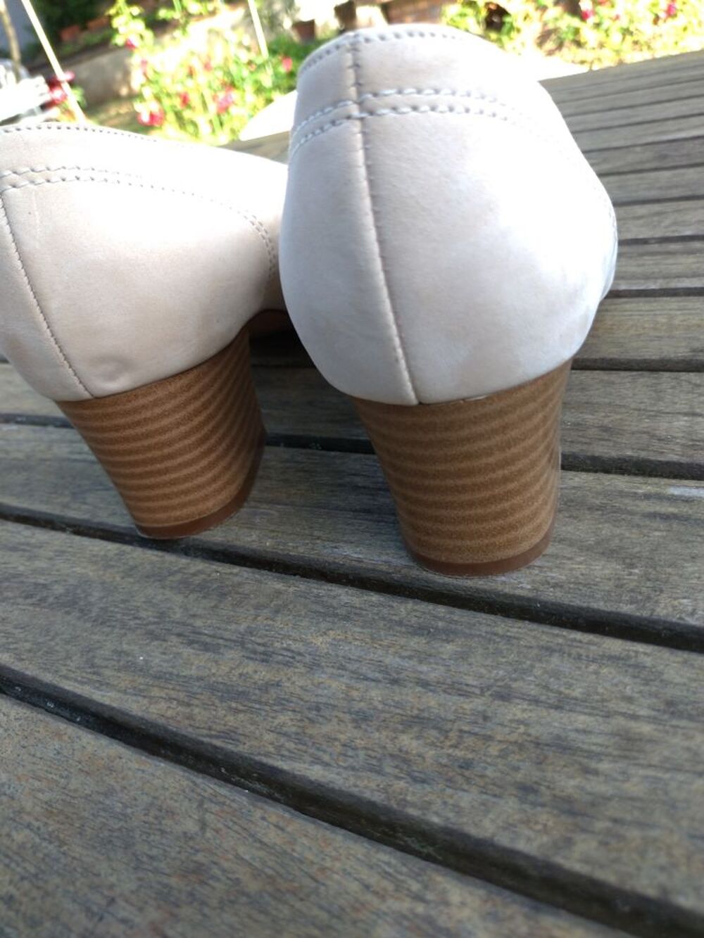 Mocassins Femme T39 daim &eacute;cru Chaussures