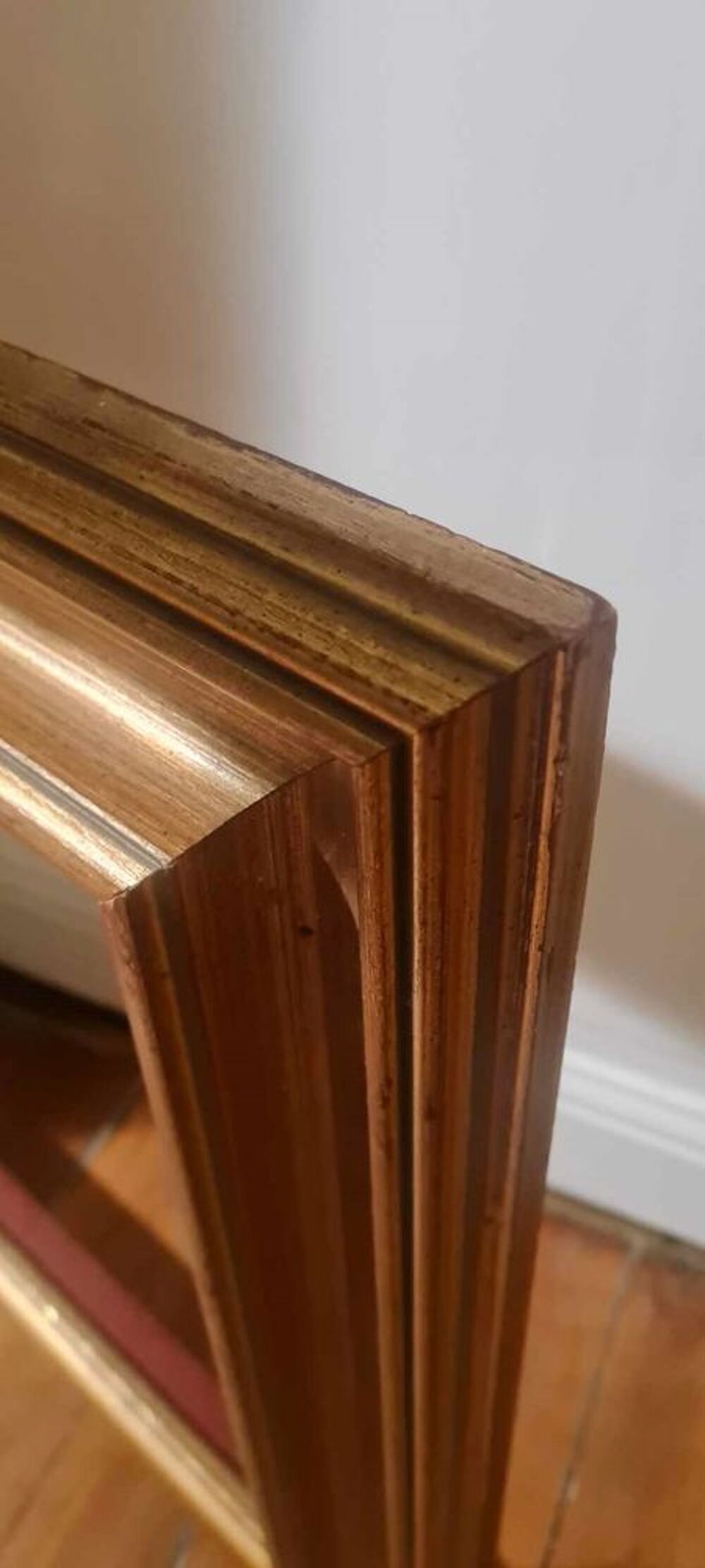 Cadre ancien en bois dor&eacute; D�coration