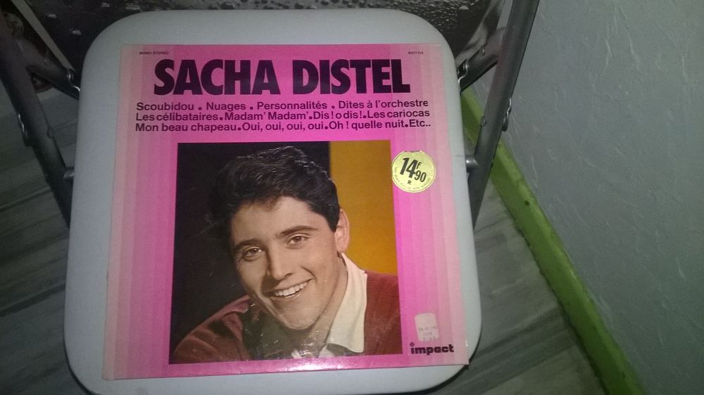 Vinyle SACHA DISTEL 
Scoubidou
1960
Excellent etat
Scoub CD et vinyles