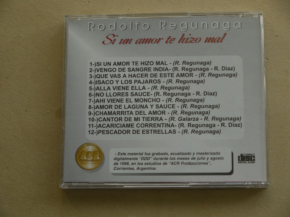 Lot de 15 CD musique latino
CD et vinyles