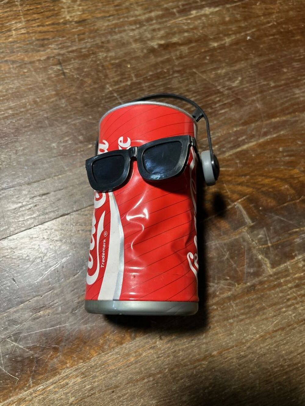 canette dansante Coca Cola 
