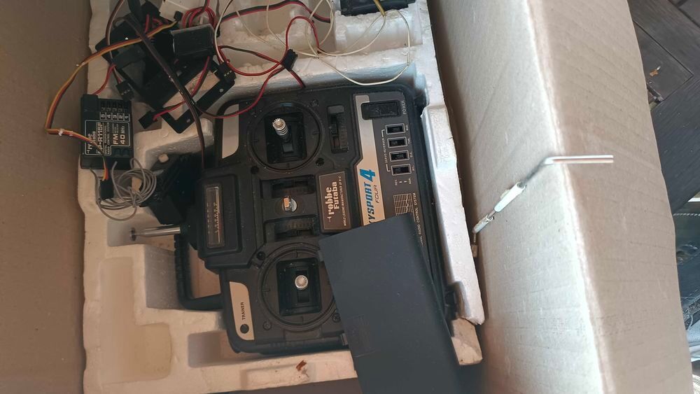 t&eacute;l&eacute;commande mod&eacute;lisme et servos Sports