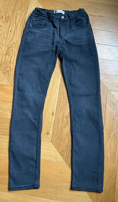   Levi's 16A noir 512TM jeans slim taper 