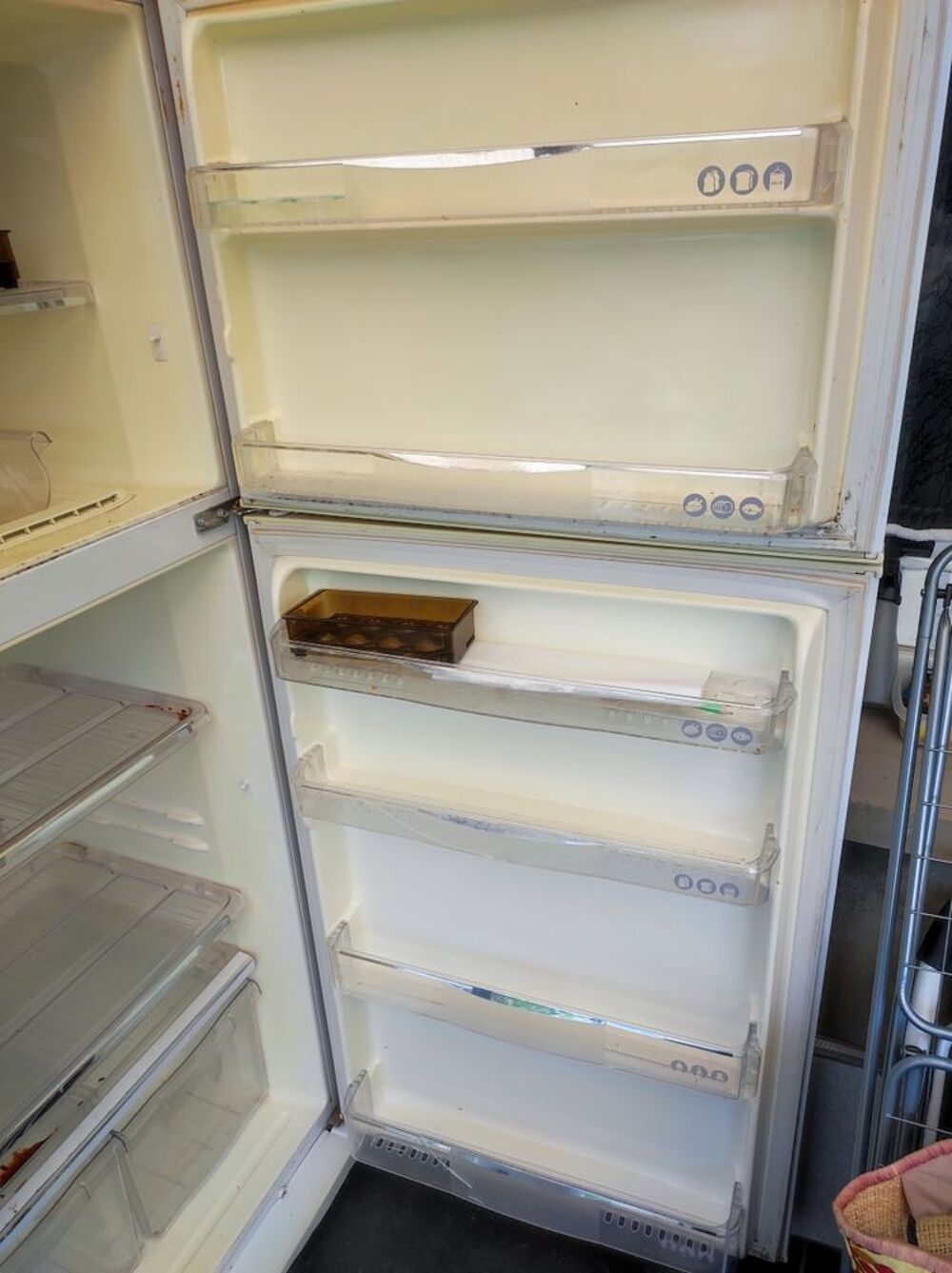 grand frigo cong&eacute;lateur Pu�riculture