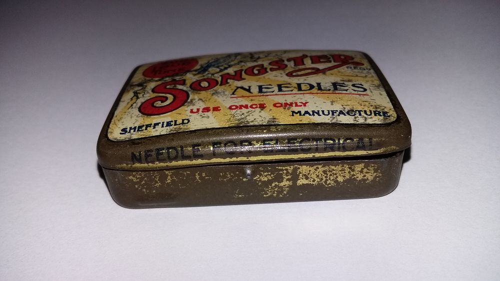 Ancienne boite &agrave; aiguilles pour phonographe Songster 