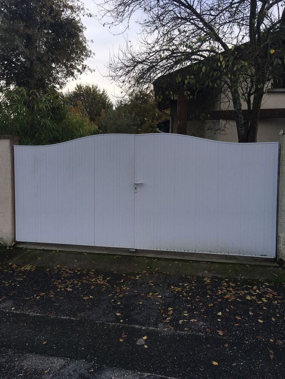 Portail &agrave; 2 ventaux en PVC laqu&eacute; blanc Bricolage