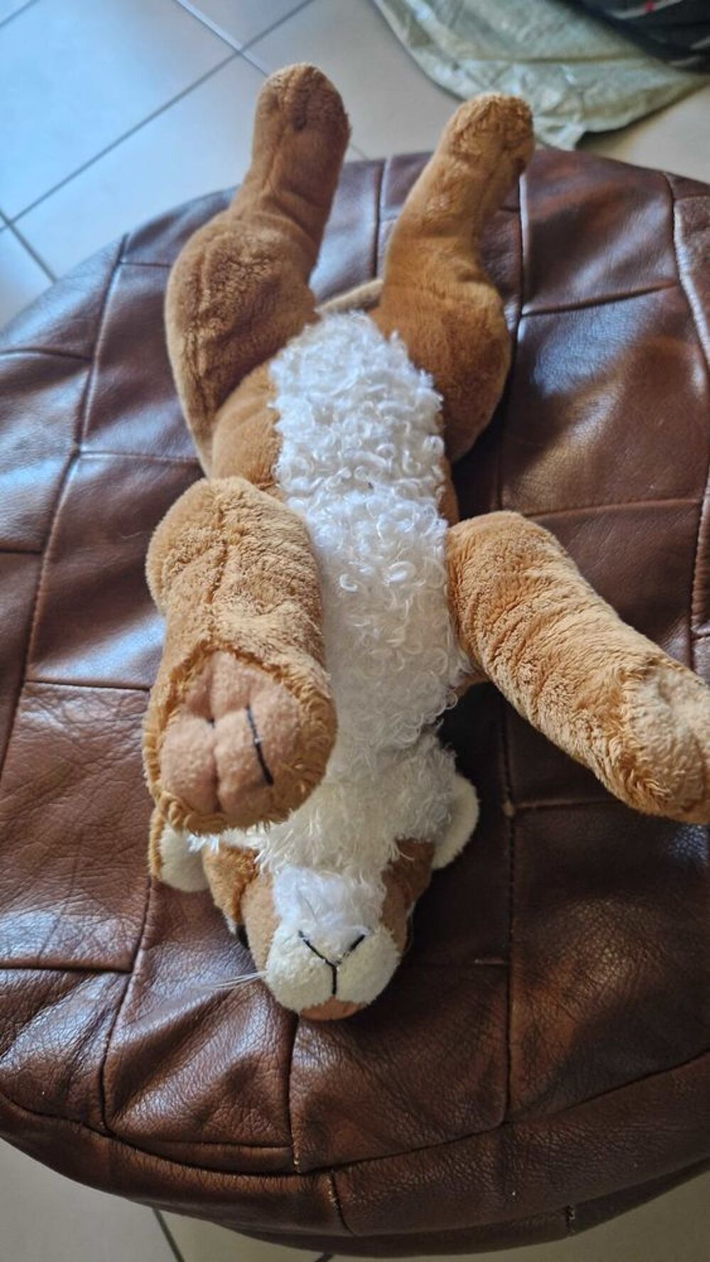 peluche b&eacute;b&eacute; tigre tr&egrave;s tr&egrave;s bon &eacute;tat quasi neuve Jeux / jouets