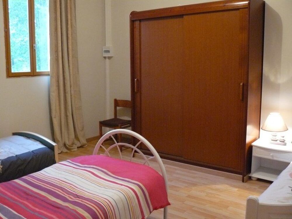   Disponibilité gite à Lespielle  64350, 
Gite à l'étage Aquitaine, Lespielle (64350)