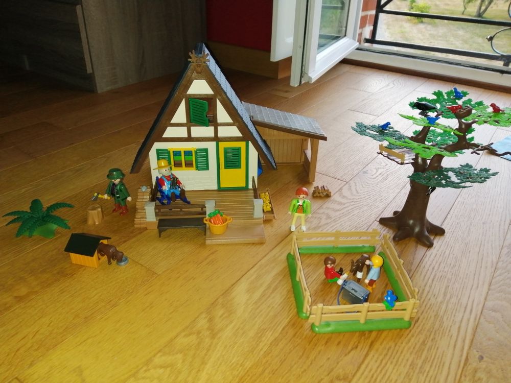 Maison foresti&egrave;re playmobil - prix n&eacute;gociable Jeux / jouets