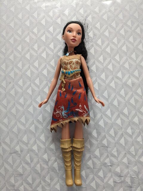Disney princesses barbie Pocahontas 5 Aurillac (15)