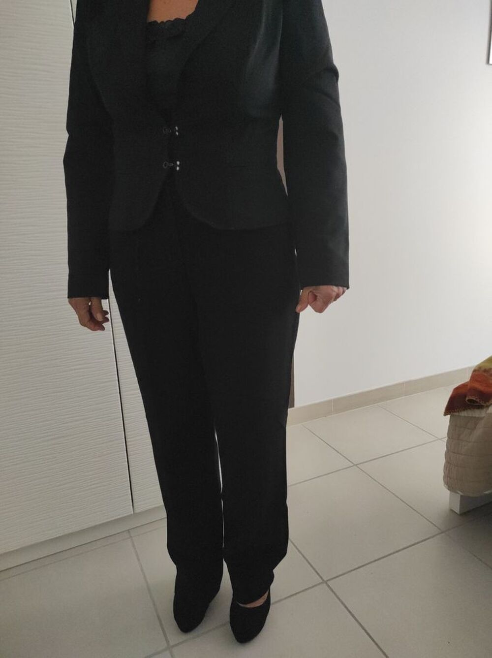 LOT DE PANTALON ET VESTE Vêtements