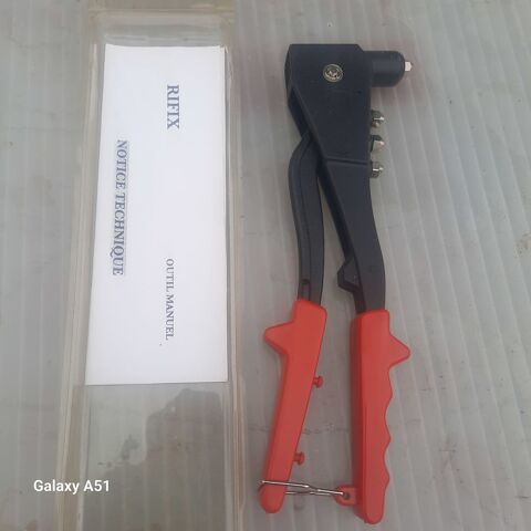 Pince a riveter  Rifix semi professionnel Thouar�-sur-Loire (44)
