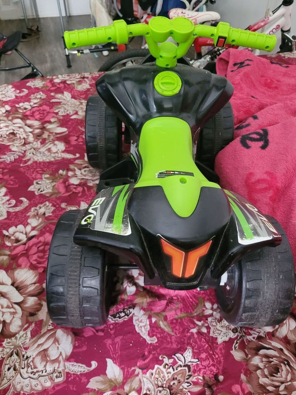 Quad &eacute;lectrique enfant Jeux / jouets