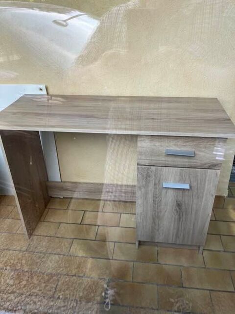bureau neuf Tarascon (13)