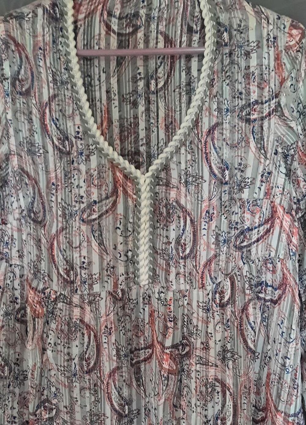 Tunique imprim&eacute; cachemire foulard et beau col V T 36 ou 38 Vêtements