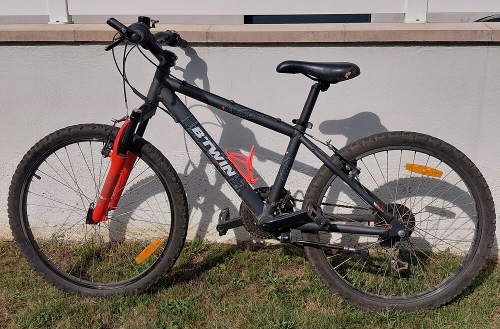 Decathlon Rockrider 700 Velo Decathlon 24 Pouces Noir VTT Vélos