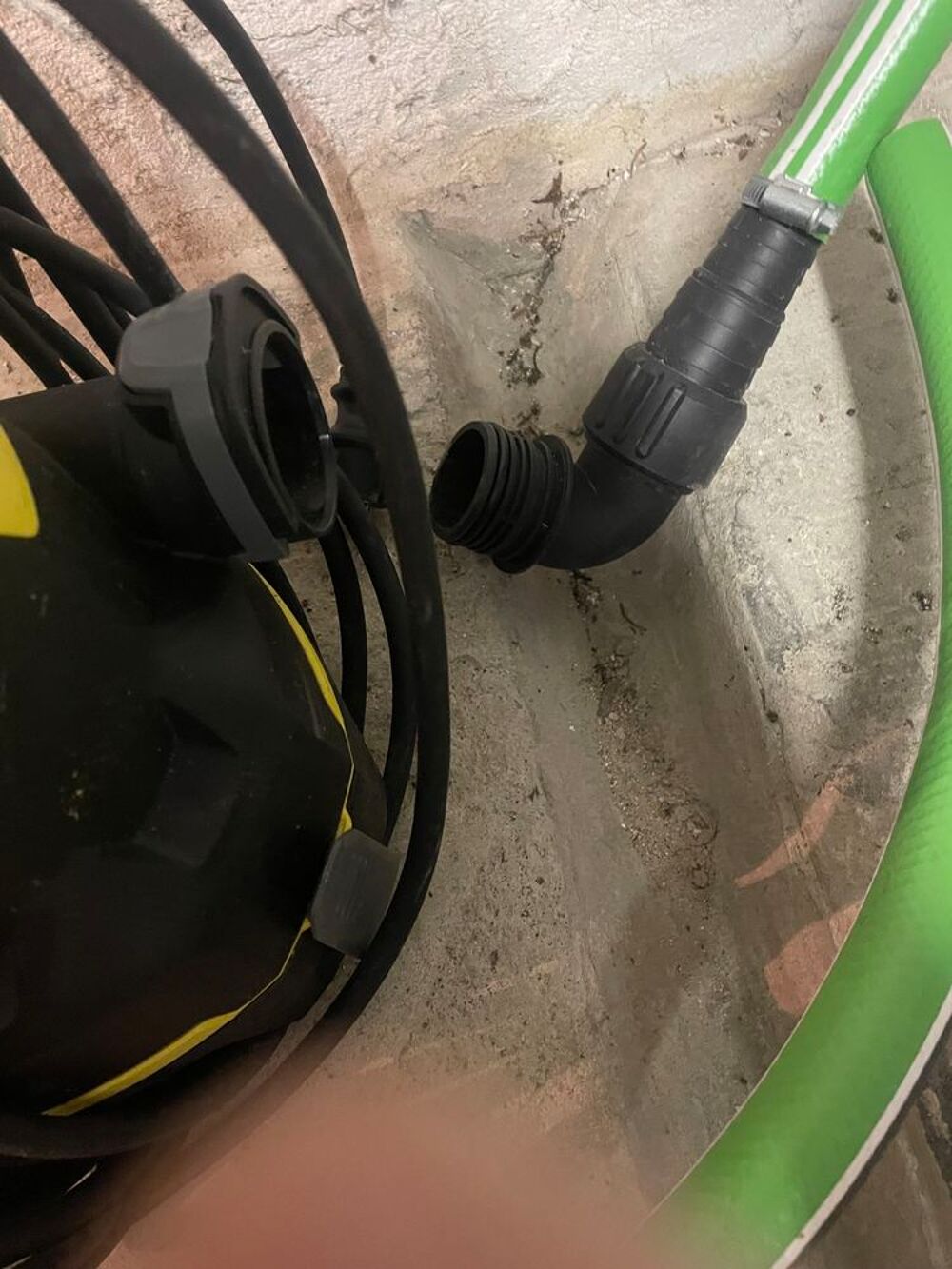 pompe Karcher 17000 flat level sensor et tuyau d'&eacute;vacuation Bricolage
