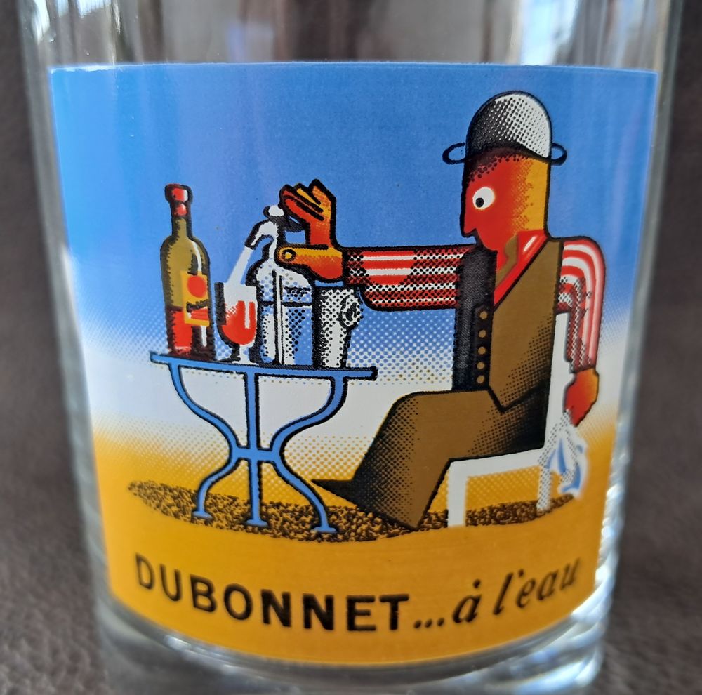Verre publicitaire illustr&eacute; ap&eacute;ritif fran&ccedil;ais Dubonnet 