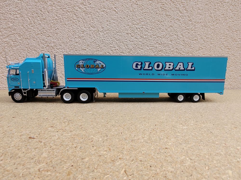 Kenworth K100 Aerodyne + semi-remorque caisson 