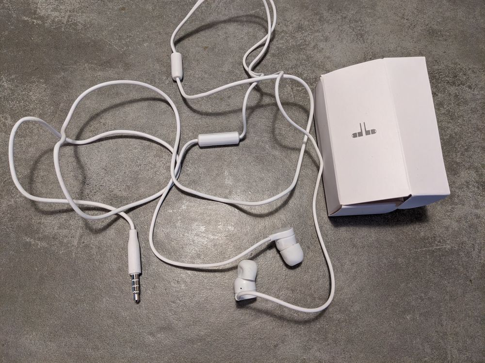 &eacute;couteur t&eacute;l&eacute;phone pixel neuf jamais utilis&eacute;.
Frais de port Audio et hifi