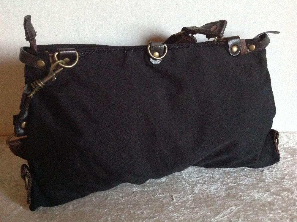 SAC &Agrave; MAIN ALESSIA MULTI POCHES BANDOULI&Egrave;RE Maroquinerie
