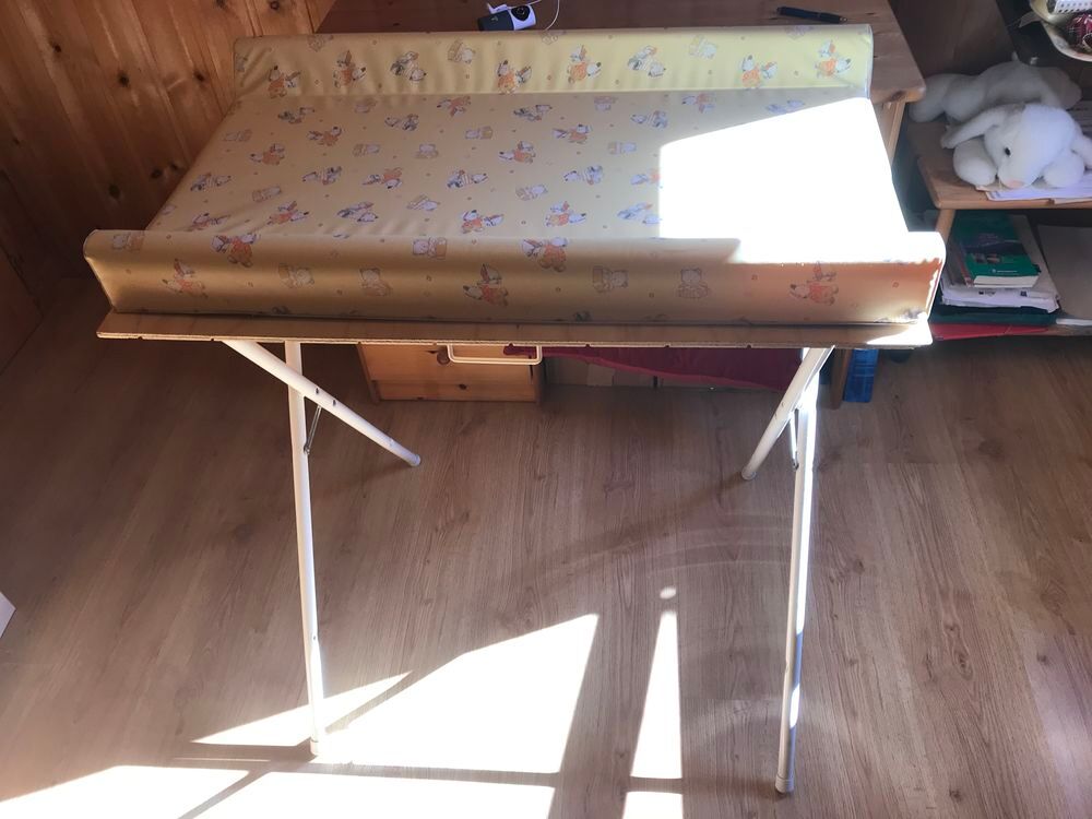 Table &agrave; langer pliable d&eacute;pannage Puériculture