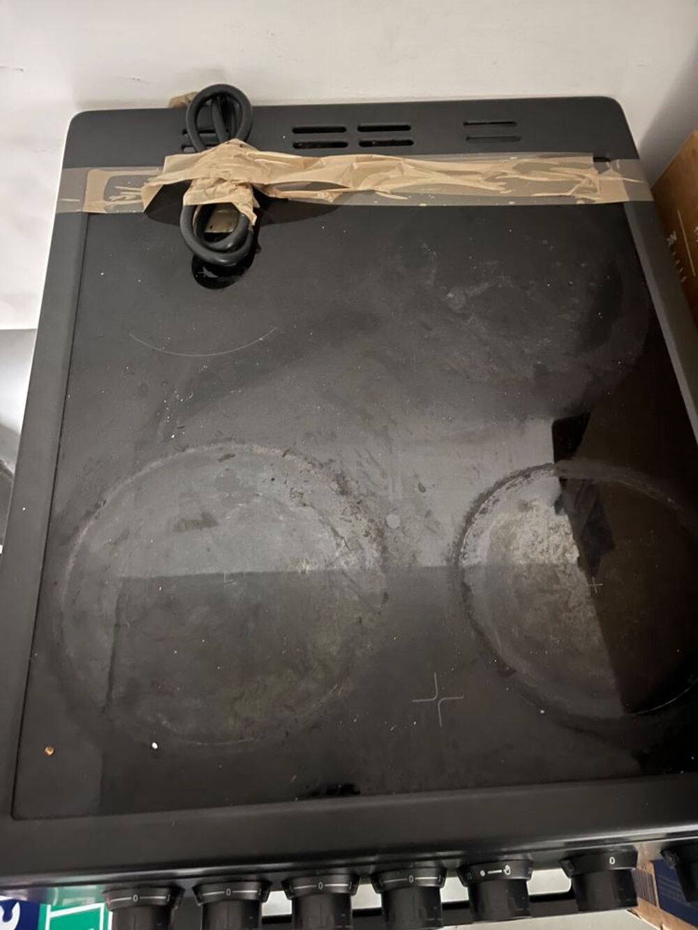  Cuisini&egrave;re pose libre /4 foyers vitroc&eacute;ramiques Beko Electromnager