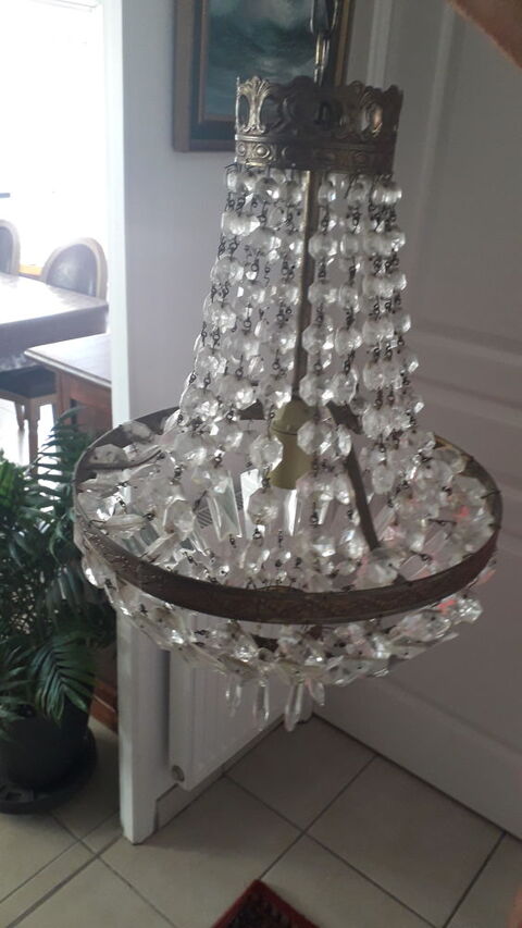 Lustre à  pampilles Allonzier-la-Caille (74)