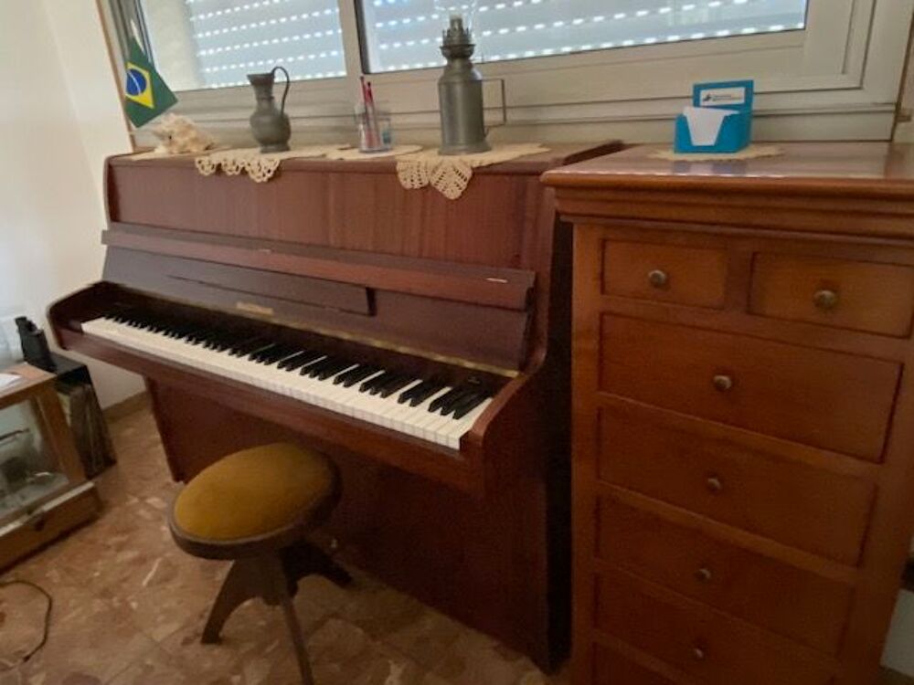 Piano droit WILHSTEINMANN Instruments de musique
