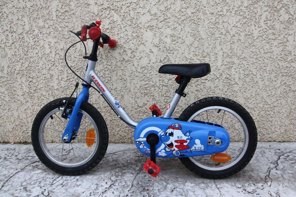 Achetez vélo enfant de 1 à 4 quasi neuf, annonce vente à  Corneilla-del-Vercol (66) WB171585937