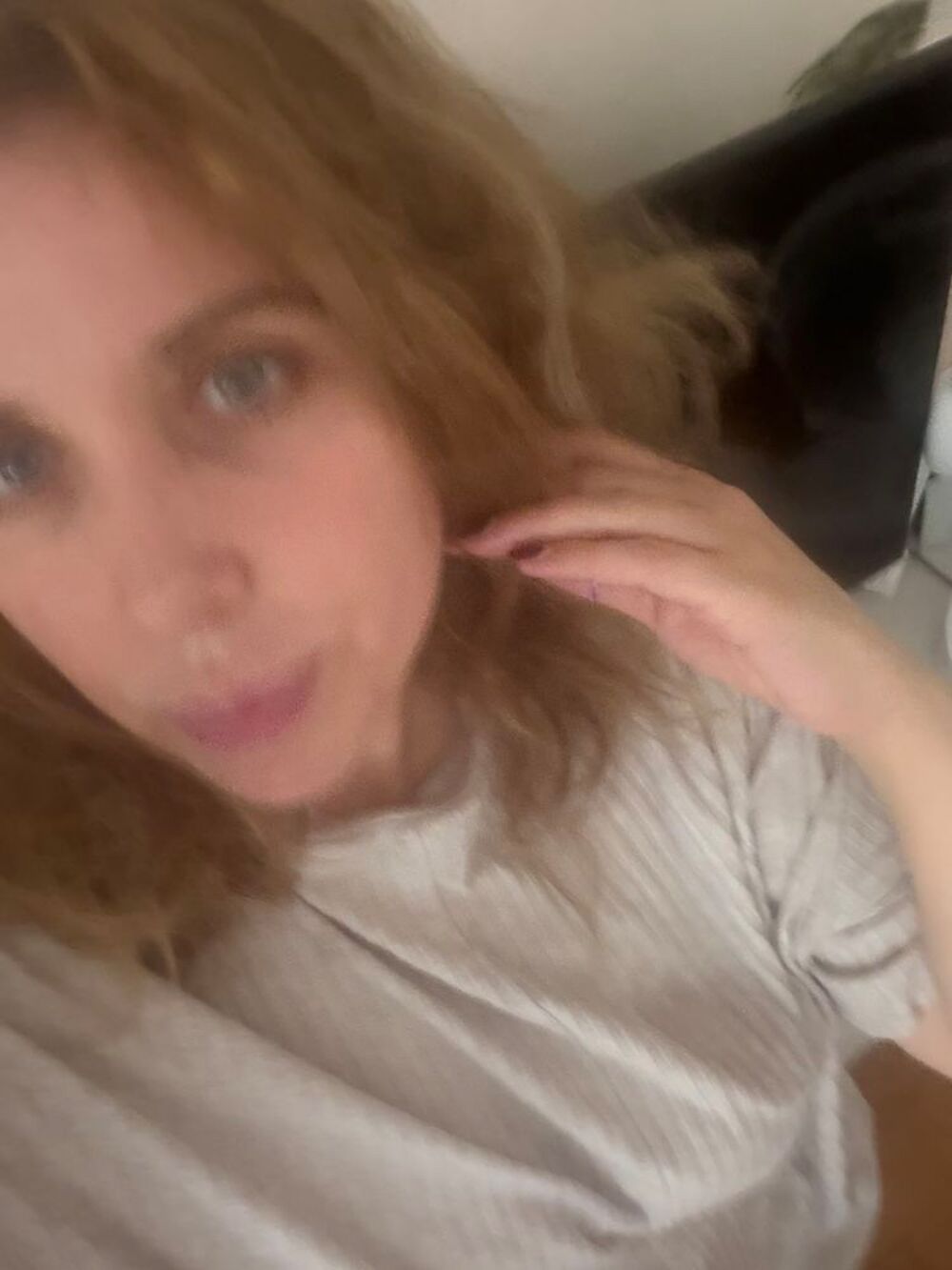   Massage au sol type californien avec huile legere 