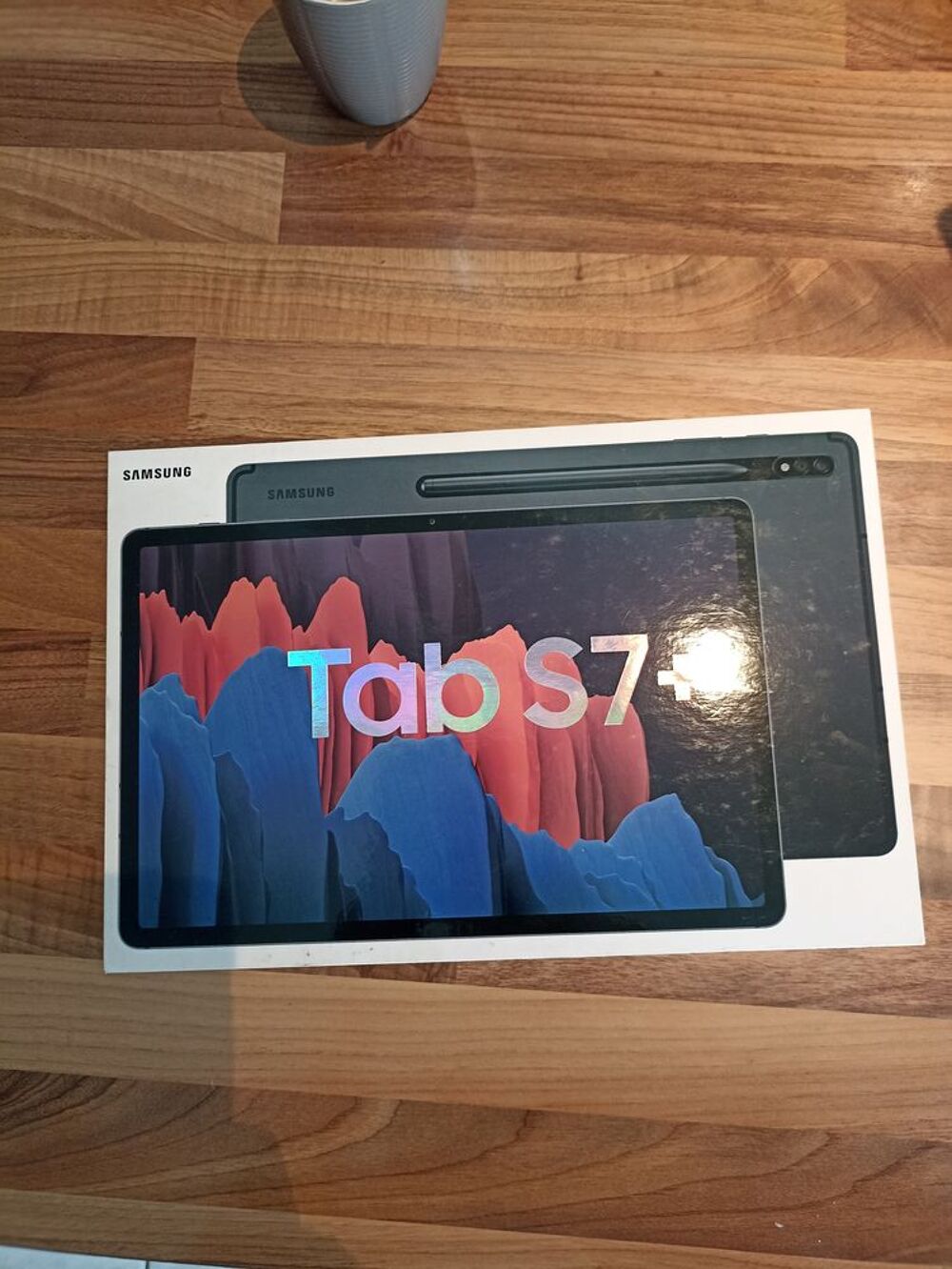 Tablette Samsung s7+ quasi neuve Téléphones et tablettes