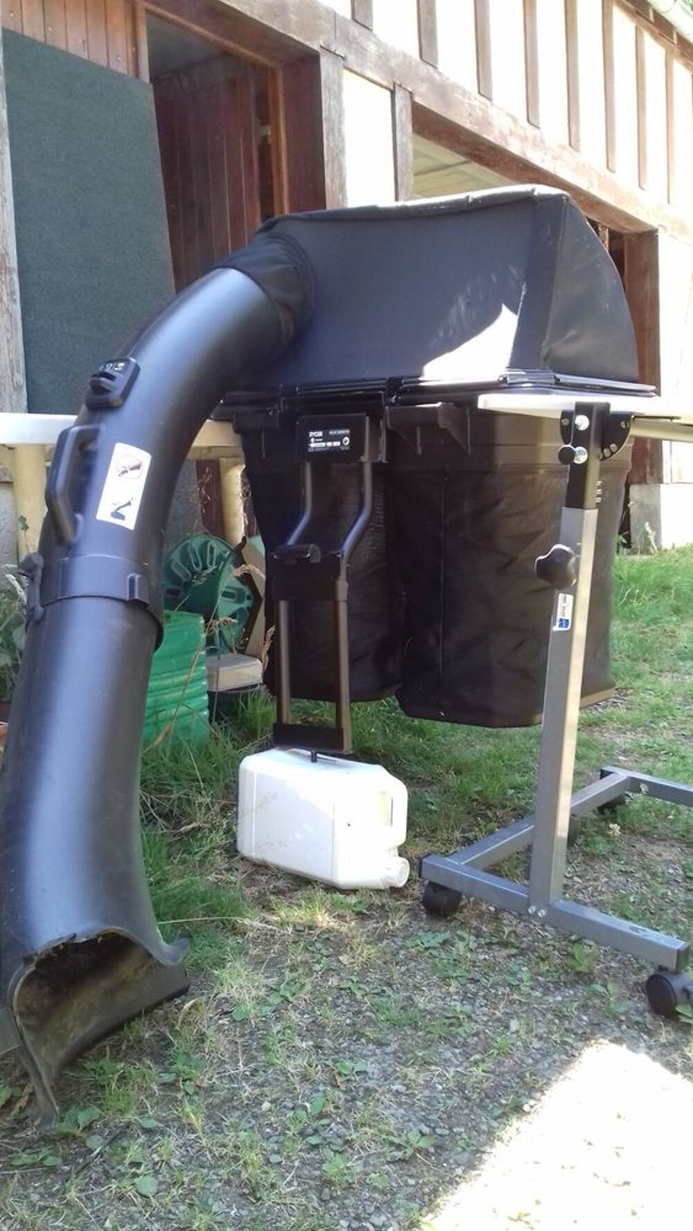Bac de ramassage RYOBI 220L - occasion Jardin