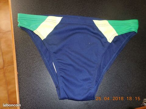 maillot de bain
taille m
5 Ste (34)