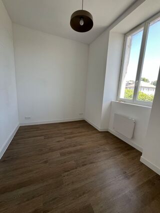  Appartement à louer 4 pièces 60 m² Jumilhac-le-grand