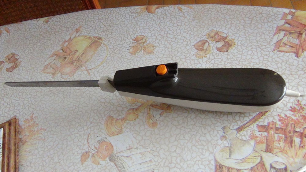 COUTEAU ELECTRIQUE SEB Electroménager