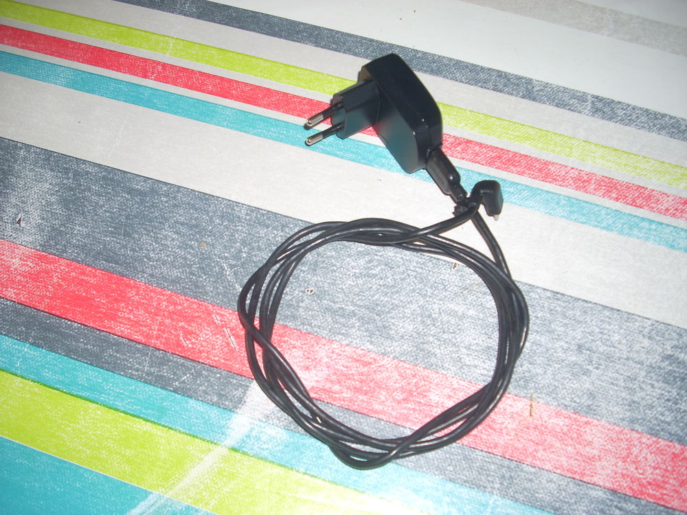 chargeur secteur Y6 2019 noire Téléphones et tablettes