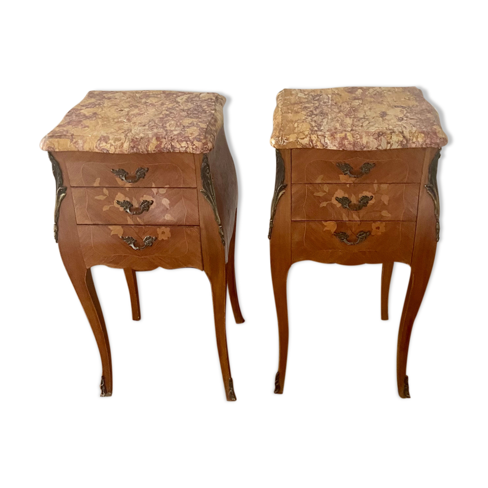 Recherche paire de tables de chevets style Louis xv / xvi Meubles