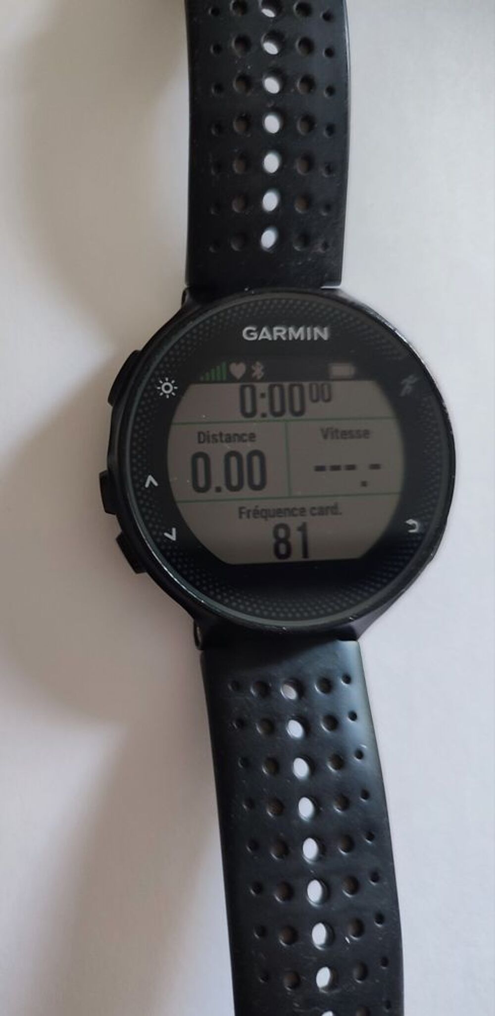 Montre sport connect&eacute;e GPS Garmin Forunner 235 Bijoux et montres