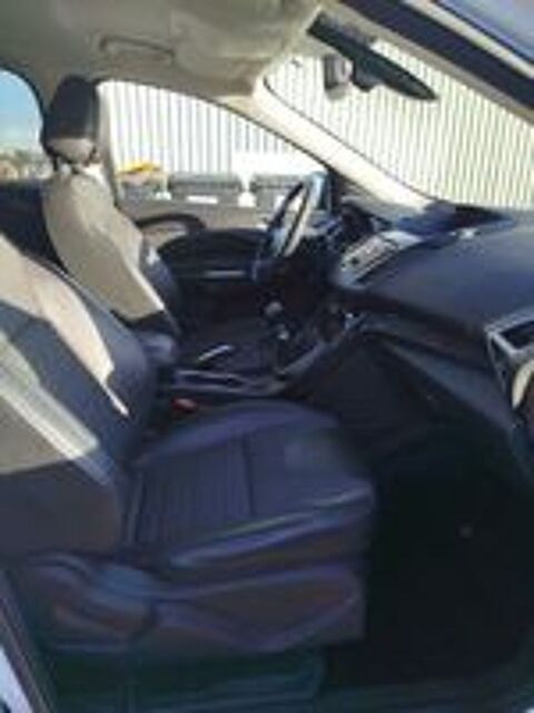 Kuga 2.0 TDCi 120 S&S 4x2 Titanium 2015 occasion 76000 Rouen