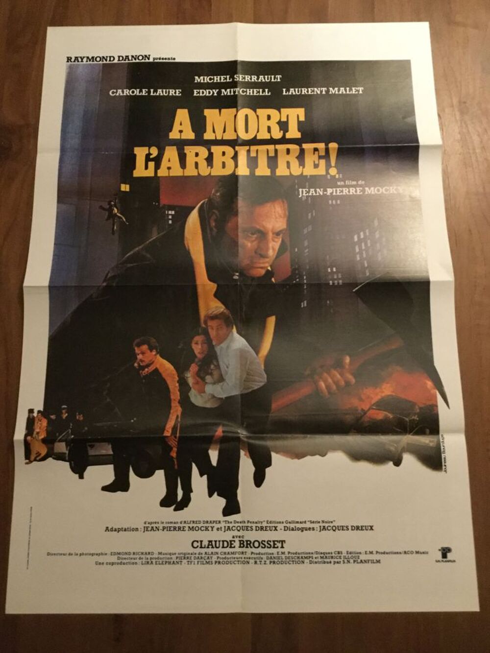 Affiche des films "A mort l'arbitre" et "Bus stop" 
