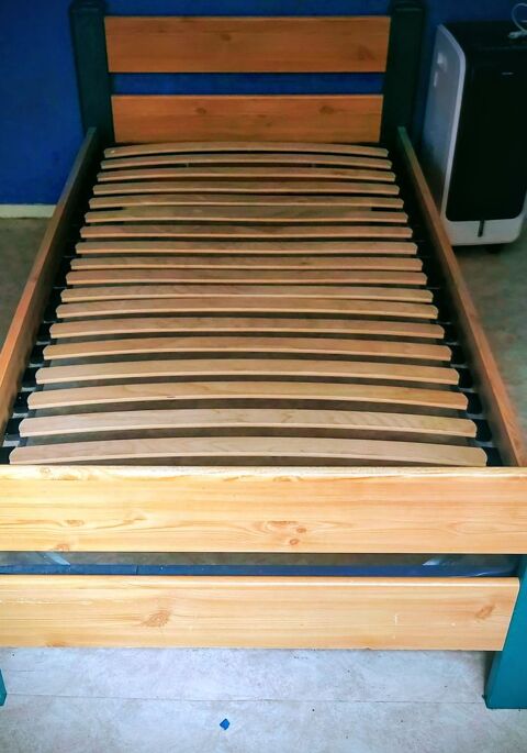 Lit 1 personnes 140cm sur 90cm 15 Tergnier (02)