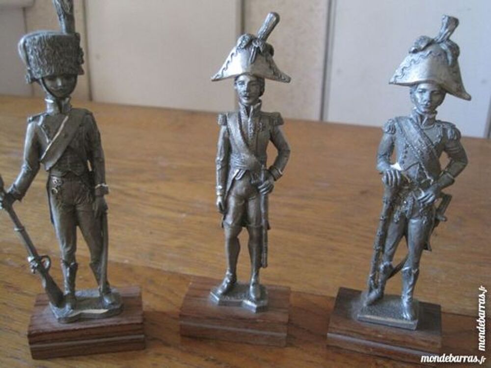soldats &eacute;tain 