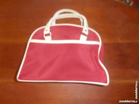 Trousse de toilette/Sac à mains (40) 3 Tours (37)