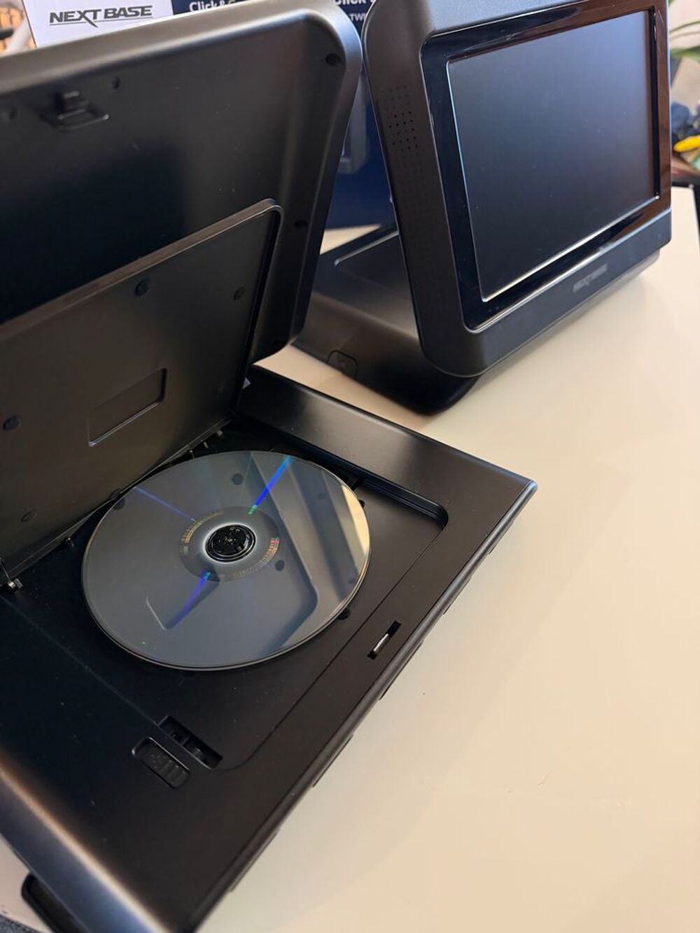 Ecran lecteur DVD,USB Pour voiture. Photos/Video/TV